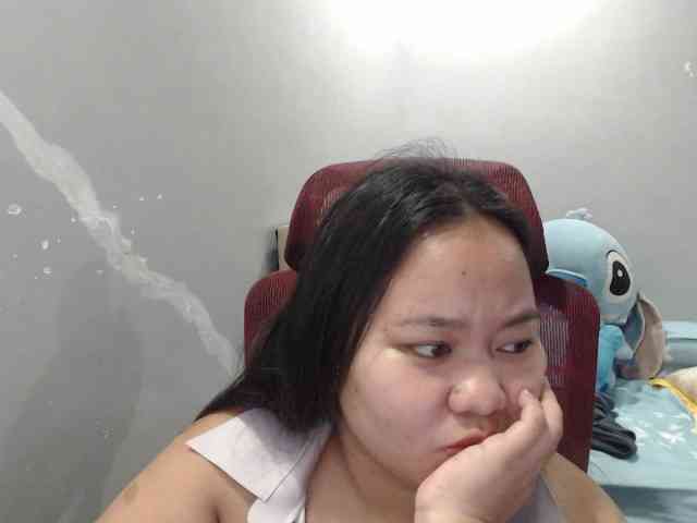 BubbleButtPinay webcam