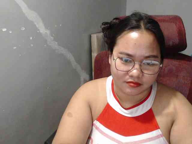 BubbleButtPinay webcam