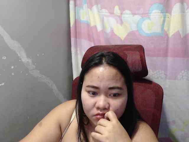 BubbleButtPinay webcam