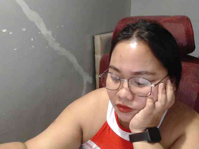 BubbleButtPinay webcam