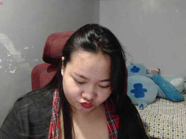 BubbleButtPinay webcam