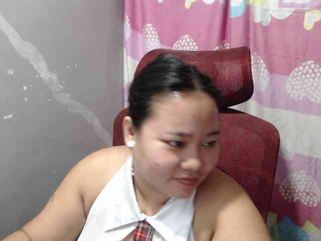BubbleButtPinay webcam