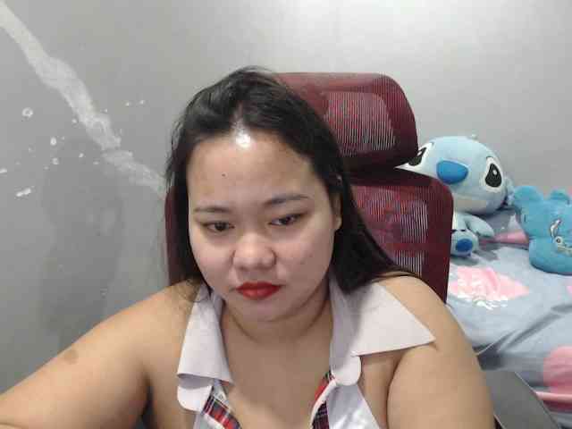 BubbleButtPinay webcam
