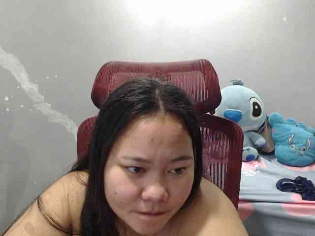 BubbleButtPinay webcam