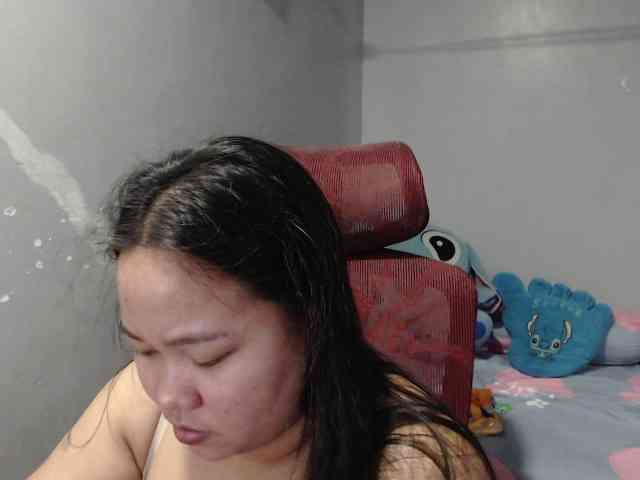 BubbleButtPinay webcam