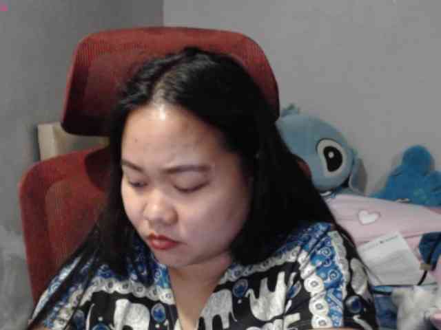 BubbleButtPinay webcam