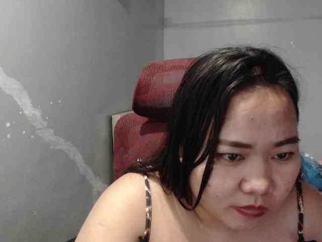 BubbleButtPinay webcam