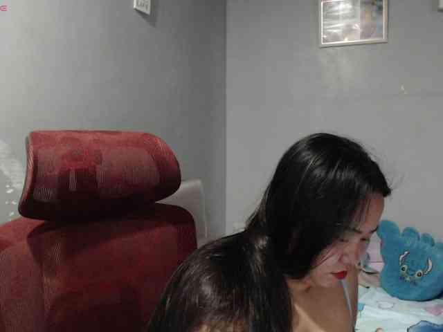 BubbleButtPinay webcam