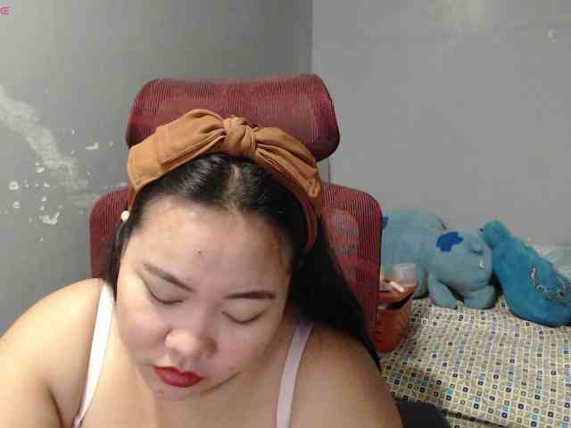BubbleButtPinay webcam