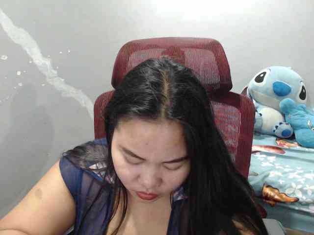 BubbleButtPinay webcam