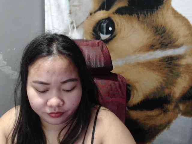 BubbleButtPinay webcam