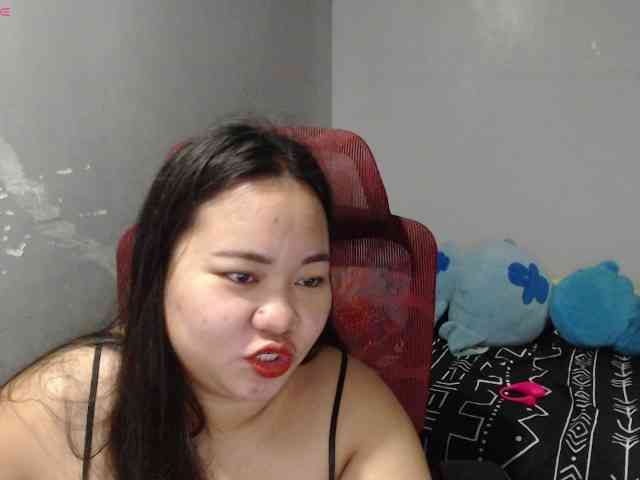 BubbleButtPinay webcam
