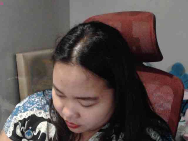 BubbleButtPinay webcam