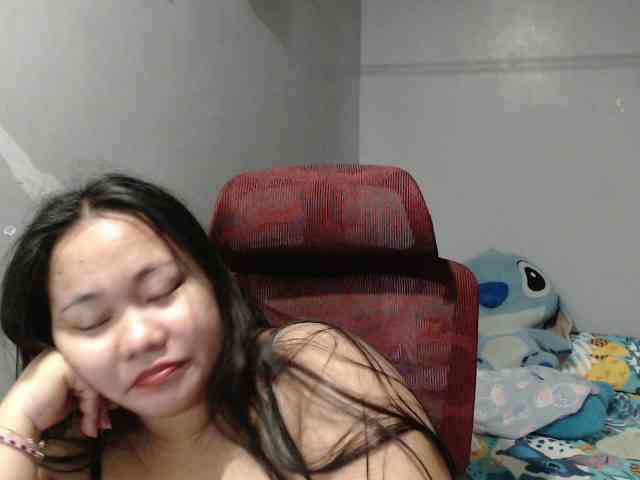 BubbleButtPinay webcam