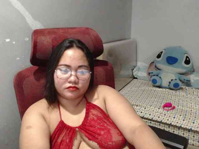 BubbleButtPinay webcam