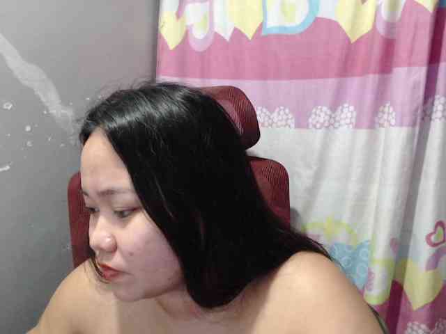 BubbleButtPinay webcam