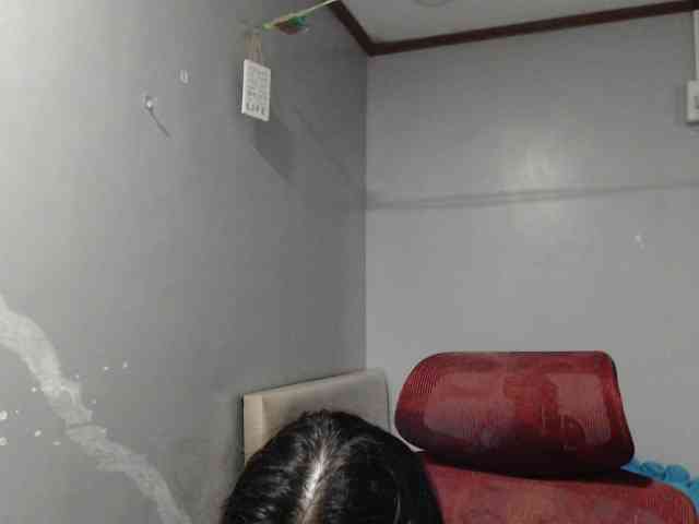 BubbleButtPinay webcam
