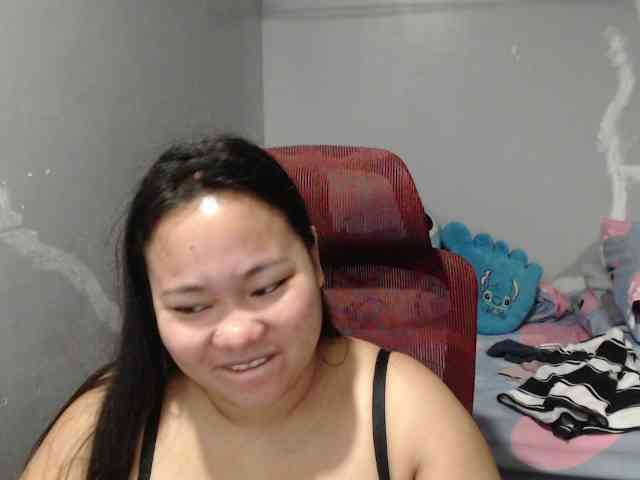 BubbleButtPinay webcam