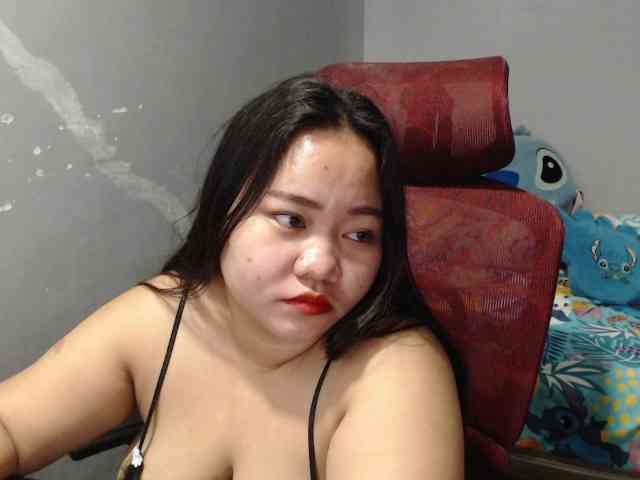 BubbleButtPinay webcam
