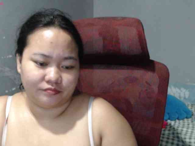 BubbleButtPinay webcam