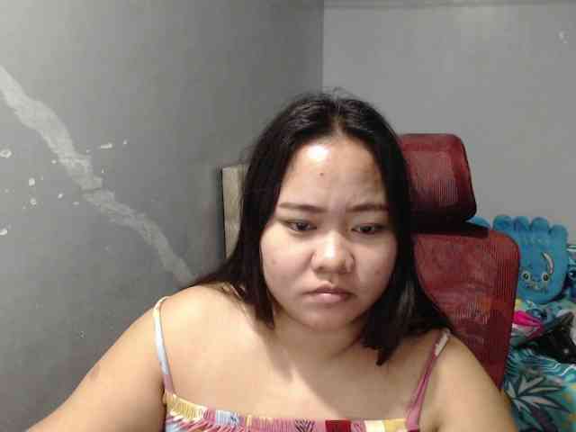 BubbleButtPinay webcam