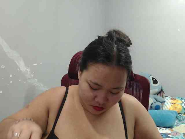 BubbleButtPinay webcam