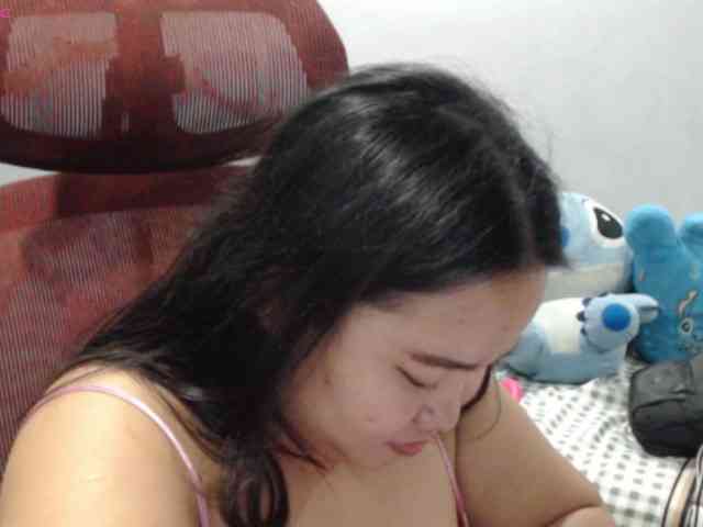 BubbleButtPinay webcam