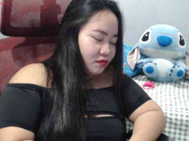 BubbleButtPinay webcam