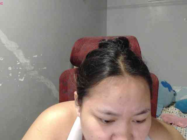 BubbleButtPinay webcam