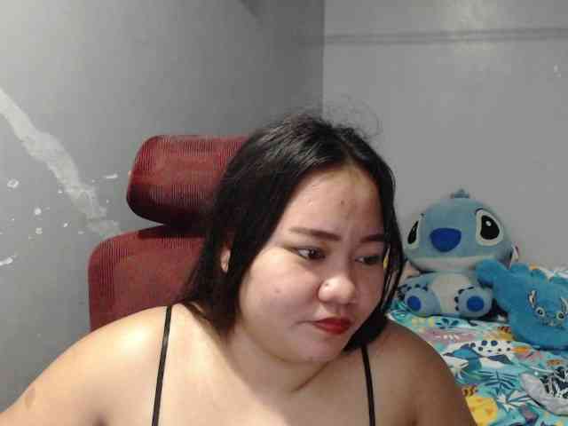 BubbleButtPinay webcam
