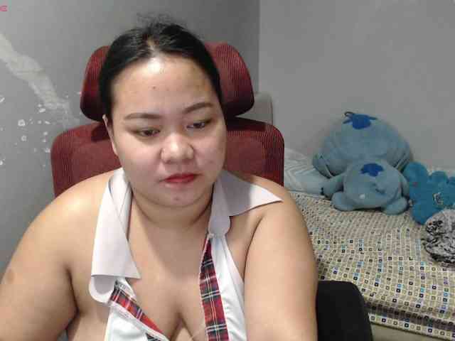 BubbleButtPinay webcam