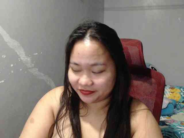BubbleButtPinay webcam