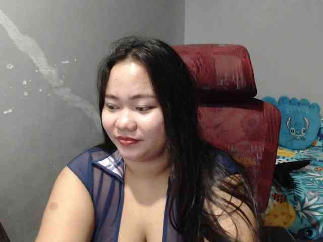 BubbleButtPinay webcam
