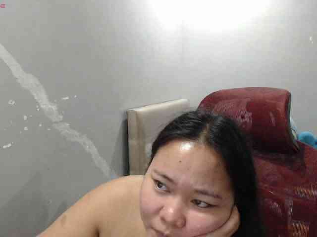BubbleButtPinay webcam
