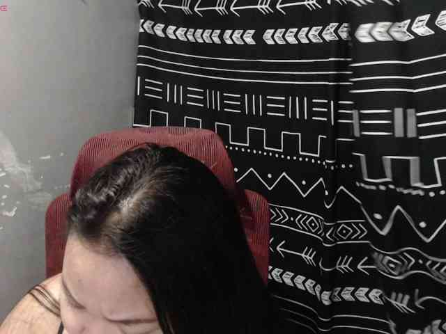 BubbleButtPinay webcam