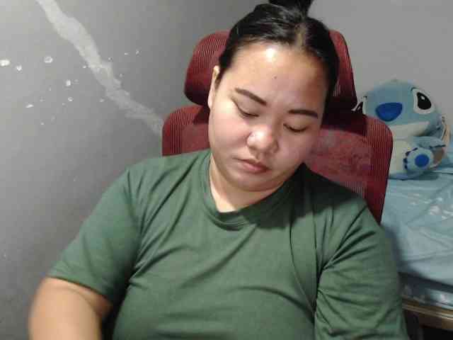 BubbleButtPinay webcam