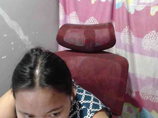 BubbleButtPinay webcam