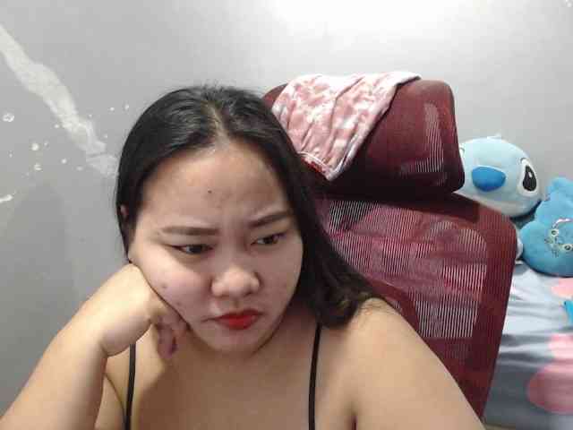 BubbleButtPinay webcam