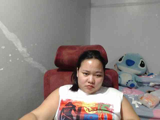 Model: BubbleButtPinay