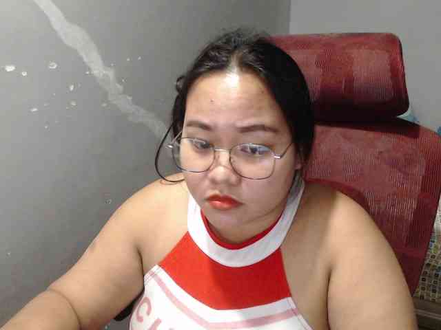 BubbleButtPinay webcam