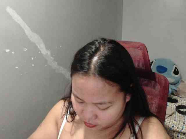 BubbleButtPinay webcam