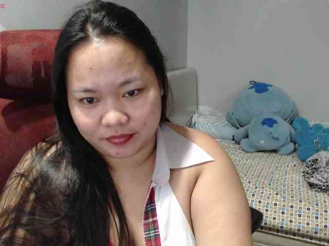 BubbleButtPinay webcam