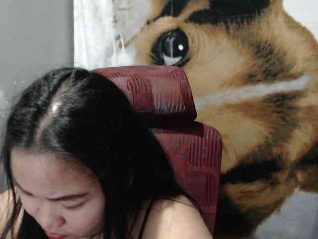 BubbleButtPinay webcam