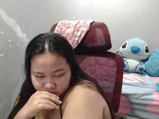 BubbleButtPinay webcam