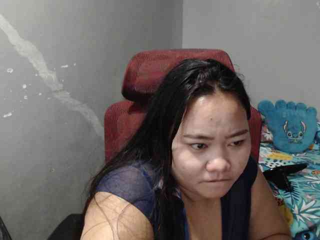 BubbleButtPinay webcam