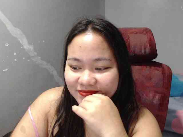 BubbleButtPinay webcam