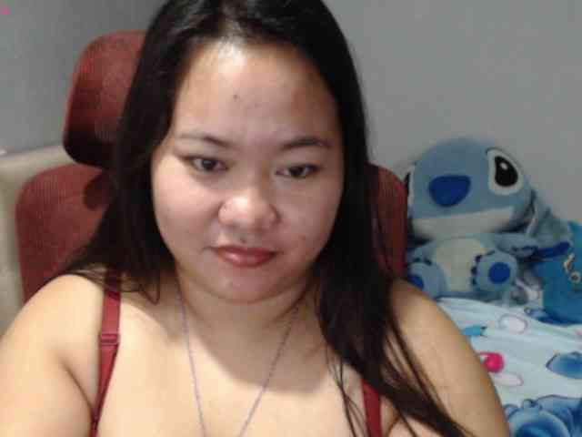 Model: BubbleButtPinay