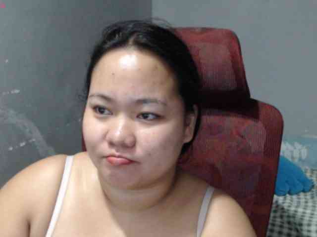 BubbleButtPinay webcam