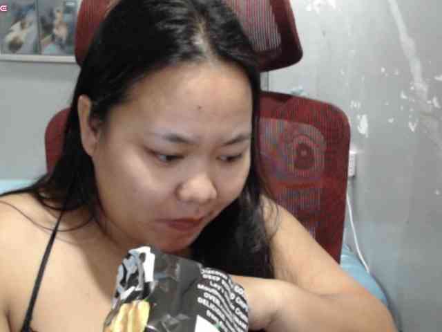 bubblebuttpinay's live room