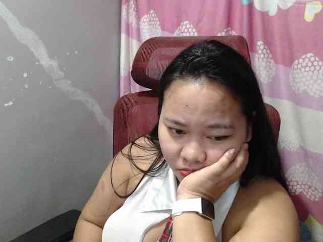 BubbleButtPinay webcam